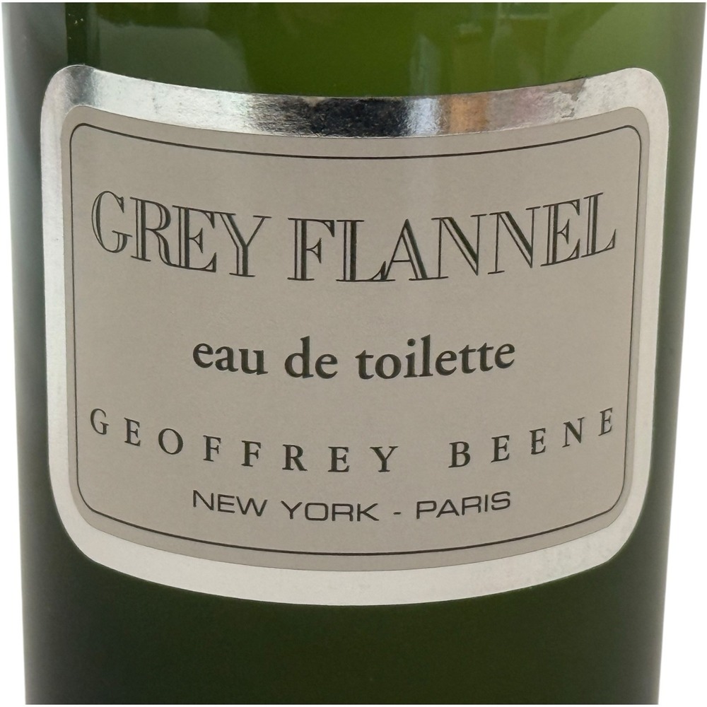Grey Flannel Eau de Toilette Cologne Geoffrey Beene 8 fl oz - Picture 2 of 3